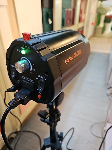 pionerlər: Godox Mini Pioner 200 soft az işlənib 
2 ədəddi — 2