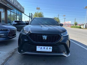 срочно продается машина: Toyota : 2022 г., 2.5 л, Вариатор, Бензин, Бус