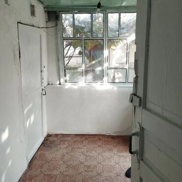 Долгосрочная аренда домов: 60 м², 2 комнаты, Парковка, Забор, огорожен at lalafo.kg — 4 Долгосрочная аренда домов: 60 м², 2 комнаты, Парковка, Забор, огорожен — 4