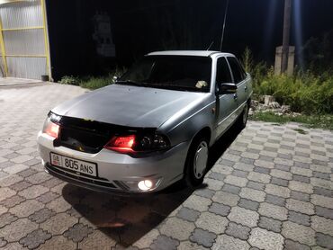 продаю нехсия: Daewoo Nexia: 2010 г., 1.5 л, Механика, Бензин, Седан