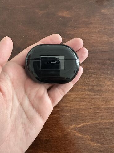Qulaqcıqlar: Huawei Freebuds Pro 
Əla Vəziyyətdədir Qutusu Və Type-C kabelidə var