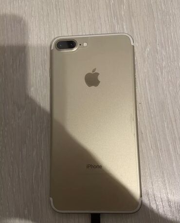 Apple iPhone: IPhone 7 Plus, 32 ГБ, 76 %