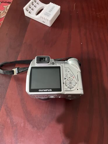 компактные фотоаппараты: Фотоаппарат Olypmus sp-510uz В отличном состоянии Все отлично