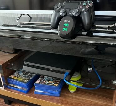 джойстик для сони плейстейшен 3: Срочно срочно продаю Playstation 4 Slim. 8 игр в подарок, 2 джойстика