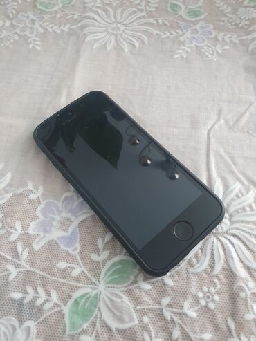 iphone 5s black: IPhone 5s, 16 GB, Qara, Barmaq izi
