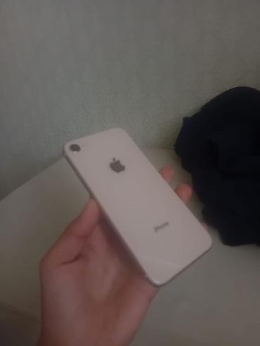 Apple iPhone: IPhone 8, 64 GB, Ağ, Barmaq izi — 7