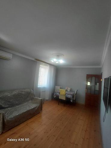 bileceri ev: 2 otaqlı ev kıraye verilir oz evımdı.suyu ısıgı qazı daımıdır.ınternet — 4