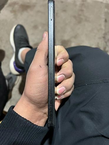 samsung s54: Смартфон с большим экраном и каплевидным вырезом под фронтальную — 5