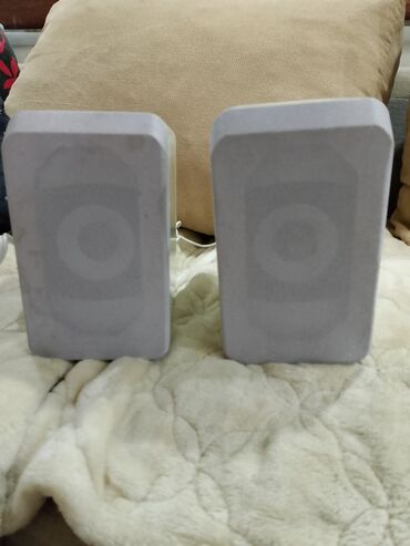 bluetooth slusalice za decu: Zvucnici 
Koristeni malo 
Dobar zvuka daju 
Ispravni