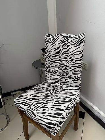 Prekrivači za nameštaj: Akcija navlake za stolice bez karnera 
2200 din 6 kom plisane — 1