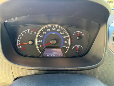 Hyundai: Hyundai i10: 1 l. | 2009 έ. Χάτσμπακ — 9