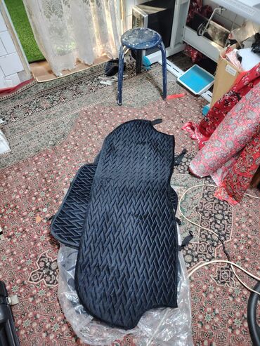 Toyota: Toyota ist: 2002 г., 1.5 л, Автомат, Бензин, Хэтчбэк — 10