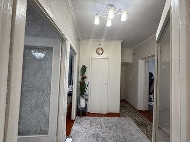 квартира 3 комнатная бишкек: 3 комнаты, 60 м², 105 серия, 5 этаж, Косметический ремонт