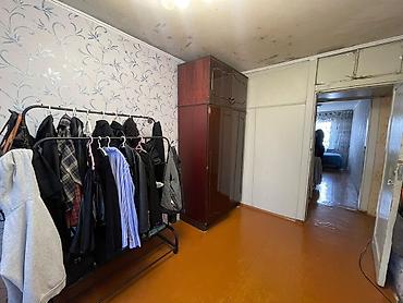 104: 3 комнаты, 58 м², 3 мкр 104 серия, 4 этаж, Старый ремонт — 5