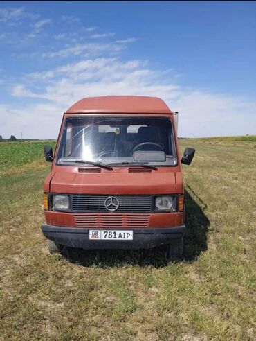 газ53 бортовой: Легкий грузовик, Mercedes-Benz, Стандарт, 3 т, Б/у