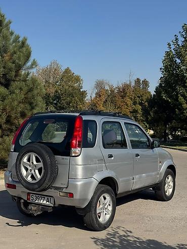 дайхатсу пузар: Daihatsu Terios: 2003 г., 1.3 л, Механика, Бензин, Внедорожник — 4