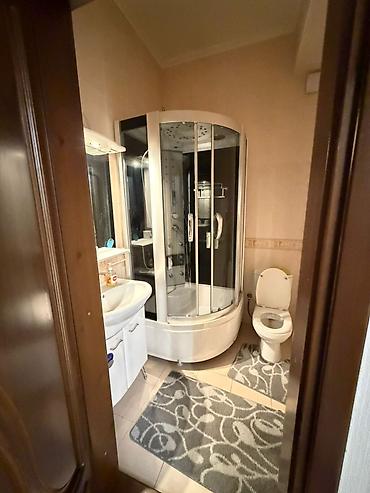 Долгосрочная аренда квартир: 6 комнат и более, С мебелью полностью — 2