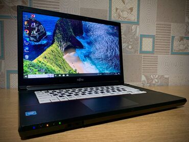 компьютерные запчасти: Ультрабук, Fujitsu, 8 ГБ ОЗУ, Intel Core i5, 15.6 ", Б/у, Для несложных задач, память HDD + SSD