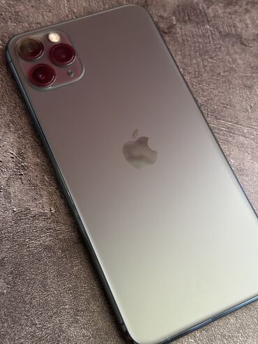 Apple iPhone: Телефон идеального состояния,нету трещин и тд не вскрывалось ни разу