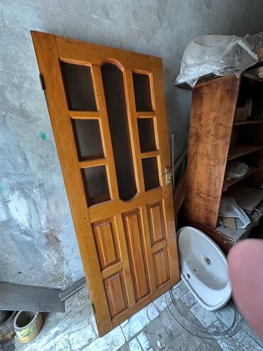 Qızdırıcı və isidicilər: 1 -i 20 azn
4 ədəd qapı