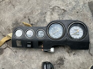 Disk təkərlər: VAZ 2106 (06) üçün ehtiyat hissələri paket şəklində. Mövcud detallar — 5