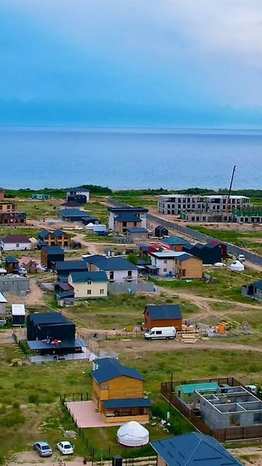 берегу: СРОЧНО! Коттедж у озера в Бостери, Иссык-Кульская область Идеальный — 1