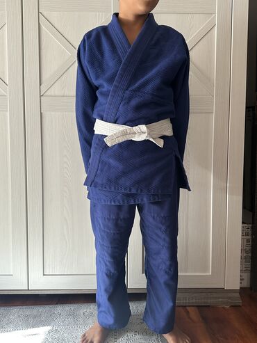 нашивка на кимоно бишкек: Продаю Кимоно для дзюдо!! Подростковое почти новое даже не