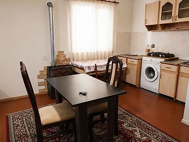 ev və bağ: 25 kv. m, 1 otaqlı, Qaz, İşıq, Su — 1