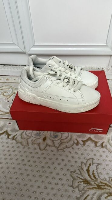лоро пиано обувь мужская цена бишкек: Кроссовки Li-Ning — две модели на фирменных красных коробках. 1)