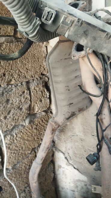 Digər avtomobil ehtiyat hissələri: Bmw e36 aid ehtiyat hissələri satılır bmw E36 bütün ehtiyat hissələri — 30