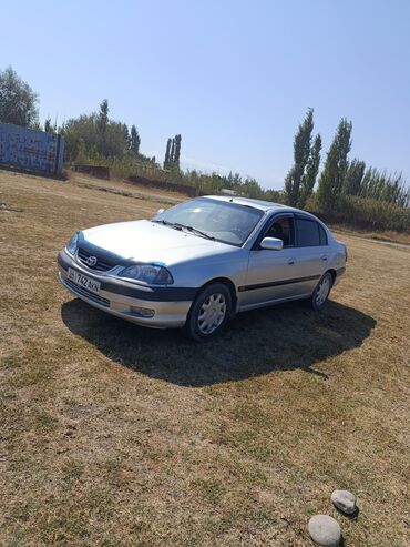 набор инструментов для авто: Toyota Avensis: 2001 г., 1.6 л, Механика, Бензин, Седан