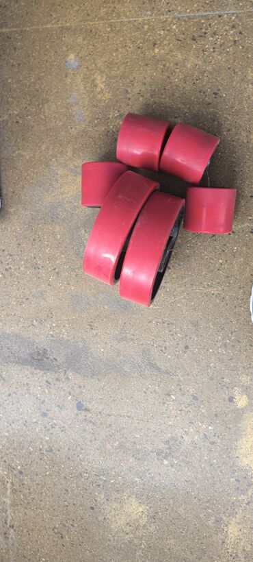 Рохли: Рохля - 3 тонн ( с документами) размер 55 см и 68.5 см колеса — 2