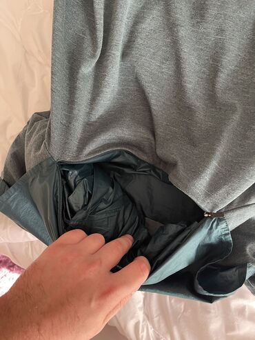 Šuškavci: 2 u 1
Nike duks gornji deo
M veličina
8000din
Iz inostranstva — 10