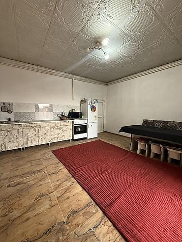 Продажа коттеджей и домов: 📍 В Сокулуке район церкви продается дом на участке 5 соток, 70 кв.м — 4