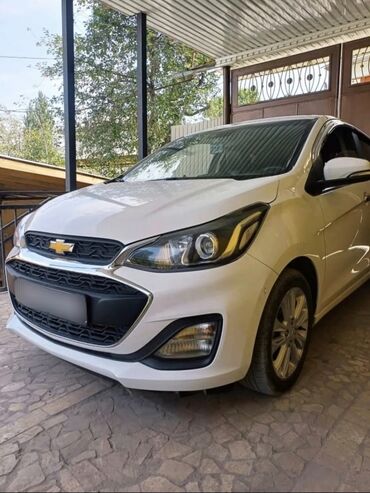 моей доплатой: Chevrolet Spark: 2018 г., 1 л, Вариатор, Бензин, Хетчбек