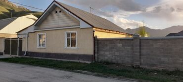 продаю дом г талас: Дом, 120 м², 5 комнат, Собственник, Евроремонт