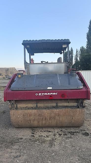 hiab 250: Асфальтоукладчик Volvo ABG6820 + дорожный каток Dynapac (Fayat Group) — 4