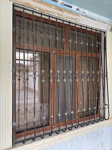 resotka pencere: Pəncərə: 172x172 ölçüdə
Dəmir reşotka
Qiymətlə bağlı: 051 899 91 91 — 2