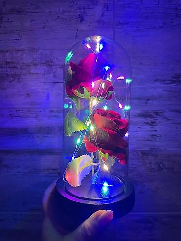 Praznična dekoracija: Večna ruža u staklenom zvonu sa led lampicom 🌹✨ čarobna ruža u — 2