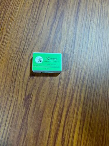 Kanifol: Skripka, viola və violonçel kimi simli alətlər üçün nəzərdə tutulmuş — 20