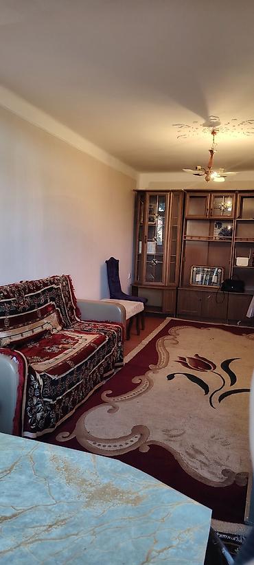 bakixanovda: Bakı, Bakıxanov qəs., 2 otaqlı, Köhnə tikili, 42 kv. m — 2