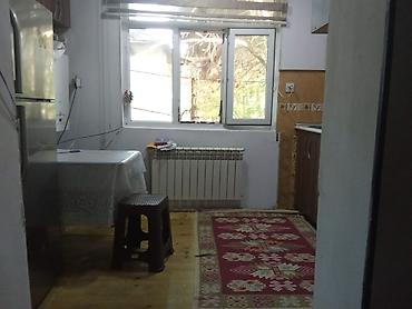снять жилье в баку: Kirayə verilir – mənzildə otaq Təsvir: - İşıqlı yataq otağı: iki tək — 3