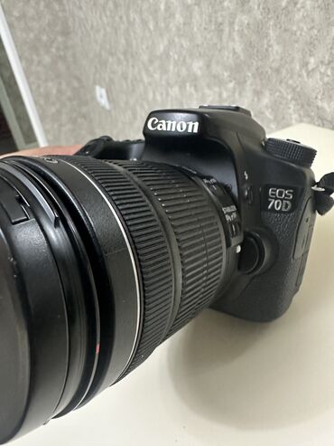 Срочно продаю фотоаппарат Canon 70d 18-135mm В идеальном состоянии В