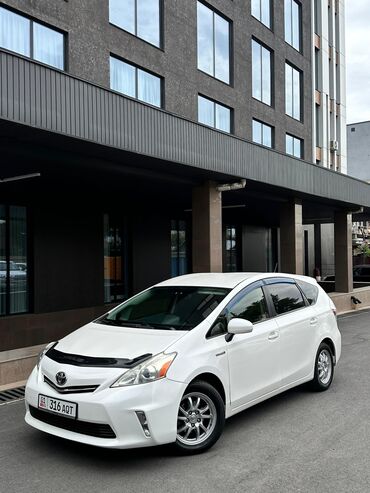 приус v: Toyota Prius: 2013 г., 1.8 л, Автомат, Гибрид