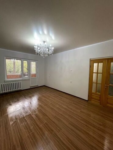 Продажа домов: 1 комната, 33 м², 105 серия, 2 этаж, Евроремонт