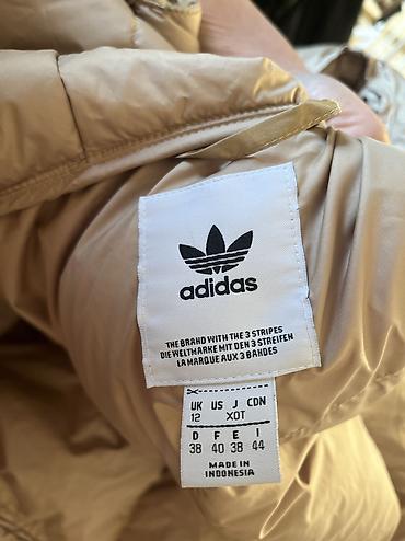 north face одежда: Бежевый пуховик/парка с капюшоном Adidas - Цвет: светло-бежевый — 4