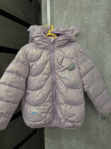 Женская одежда: Куртка для девочек от 2 до 4х лет, состояние идеальное отдам за 600