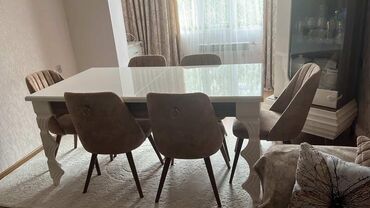 Otaq bitkiləri: Qonaq otağı üçün, İşlənmiş, Açılan, Kvadrat masa, 6 stul