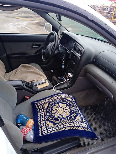 Subaru: Subaru Legacy: 2001 г., 2 л, Механика, Бензин, Универсал — 2