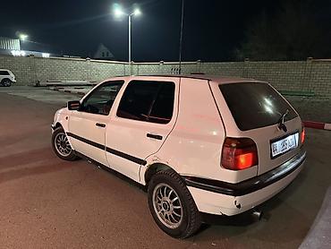 Volkswagen: Volkswagen Golf: 1993 г., Механика, Хэтчбэк — 10
